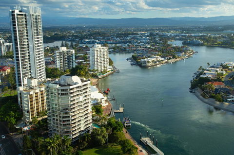 Chevron Renaissance - Private Apartments - Accommodation BNB 32