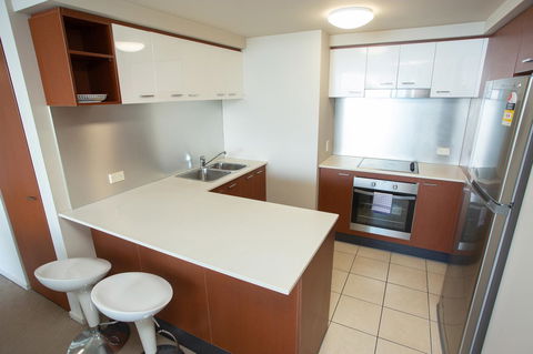 Chevron Renaissance - Private Apartments - Accommodation BNB 6