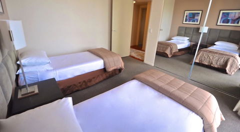 Chevron Renaissance - Private Apartments - Accommodation BNB 44