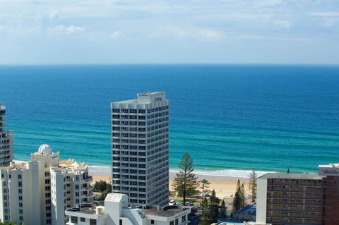 Chevron Renaissance - Private Apartments - Accommodation BNB 8