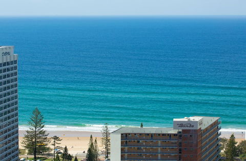 Chevron Renaissance - Private Apartments - Accommodation BNB 9