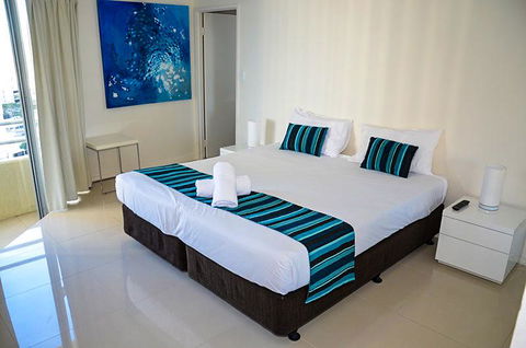 Zenith Ocean Front Apartments - Accommodation BNB 38