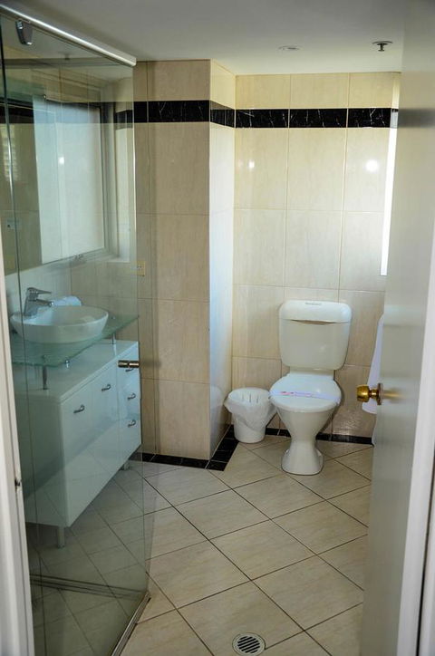 Zenith Ocean Front Apartments - Accommodation BNB 16
