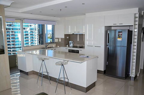 Zenith Ocean Front Apartments - Accommodation BNB 37