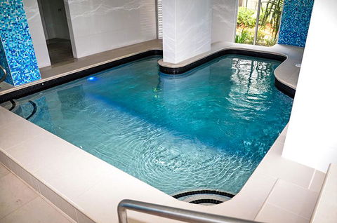 Zenith Ocean Front Apartments - Accommodation BNB 7