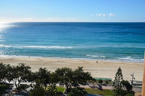 Zenith Ocean Front Apartments - Accommodation BNB 13