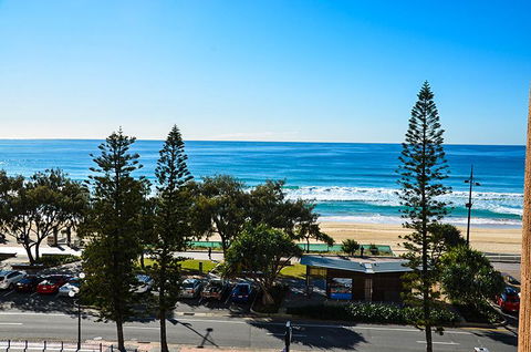 Zenith Ocean Front Apartments - Accommodation BNB 31