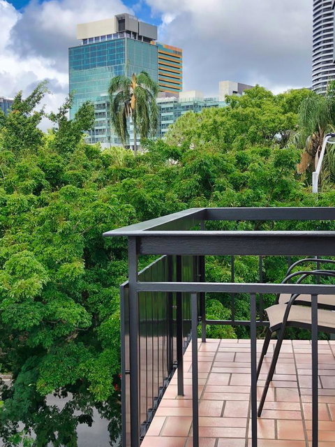 Soho Brisbane - Accommodation BNB 30