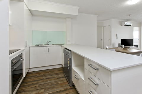 Arise Princess Regent Apartments - Accommodation BNB 4