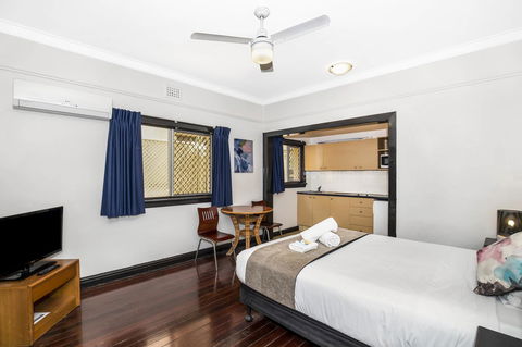 City Palms Brisbane - Accommodation BNB 4