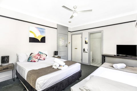 City Palms Brisbane - Accommodation BNB 16