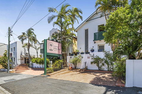 City Palms Brisbane - Accommodation BNB 0