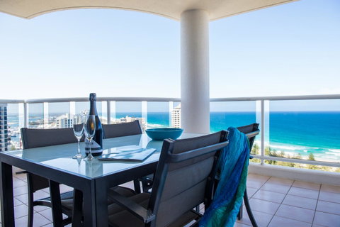 Oscar On Main Beach Resort - Accommodation BNB 1