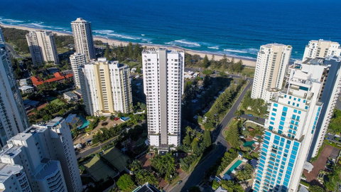 Oscar On Main Beach Resort - Accommodation BNB 0