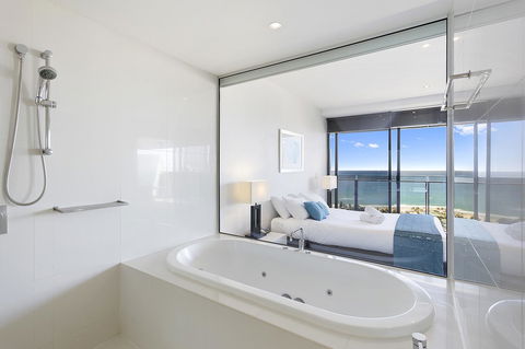 Holiday Holiday Circle On Cavill Apartments - Accommodation BNB 14