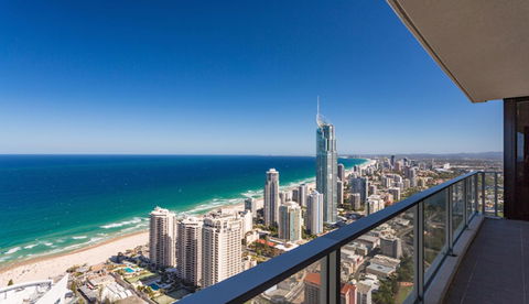 Holiday Holiday Circle On Cavill Apartments - Accommodation BNB 37