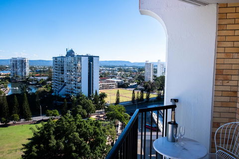 The Island Gold Coast - Accommodation BNB 21