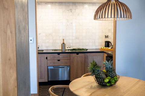 The Island Gold Coast - Accommodation BNB 4