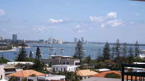 The Meriton Apartments On Main Beach - Accommodation BNB 28