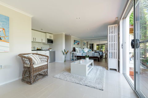 Private Guest Suite High On Currumbin Hill - Accommodation BNB 9