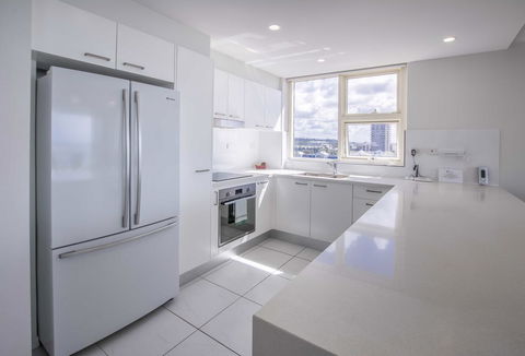 84 The Spit Holiday Apartments - Accommodation BNB 7