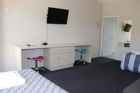 YAL Cairns - A Motel That Makes A Difference - Accommodation BNB 21