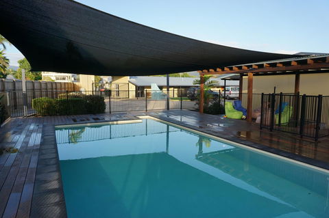 YAL Cairns - A Motel That Makes A Difference - Accommodation BNB 28