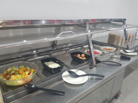 YAL Cairns - A Motel That Makes A Difference - Accommodation BNB 12