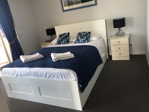 Wharf Boutique Apartments - Accommodation BNB 10