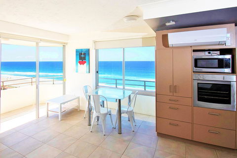 Equinox Resort - Accommodation BNB 4