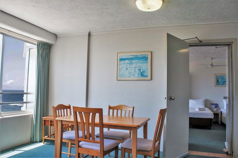 Equinox Resort - Accommodation BNB 12