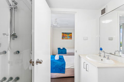 Rainbow Commodore Coolangatta - Accommodation BNB 28