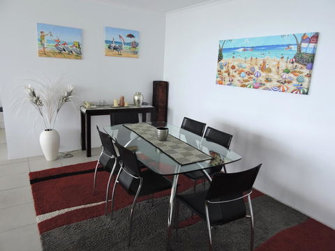 Rainbow Commodore Coolangatta - Accommodation BNB 15