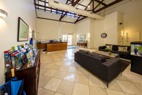 Jack And Newell Holiday Apartments - Accommodation BNB 18