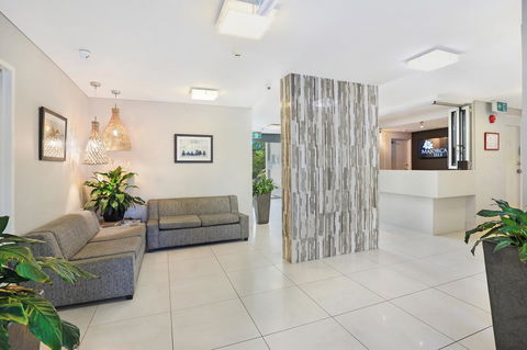 Majorca Isle Beachside Resort - Accommodation BNB 12