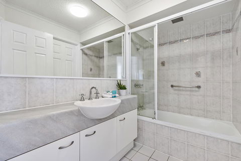 Dockside Apartments Mooloolaba - Accommodation BNB 9