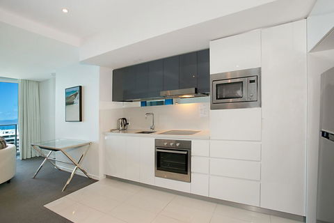 Number 1 H Residences - WiFi, Parking & More By Gold Coast Holidays - Accommodation BNB 2