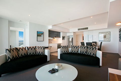 Number 1 H Residences - WiFi, Parking & More By Gold Coast Holidays - Accommodation BNB 11