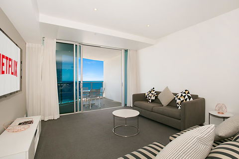 Number 1 H Residences - WiFi, Parking & More By Gold Coast Holidays - Accommodation BNB 0