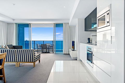Number 1 H Residences - WiFi, Parking & More By Gold Coast Holidays - Accommodation BNB 37