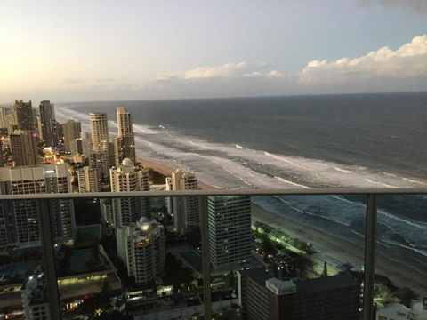 Number 1 H Residences - WiFi, Parking & More By Gold Coast Holidays - Accommodation BNB 23