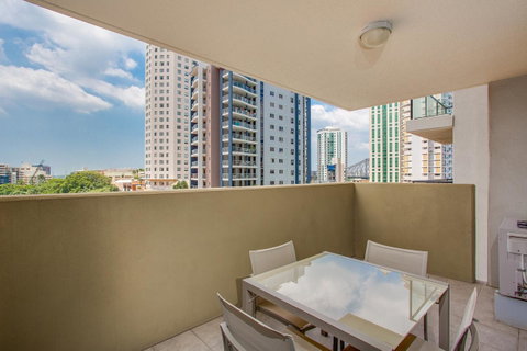 Republic Apartments Brisbane City - Accommodation BNB 28