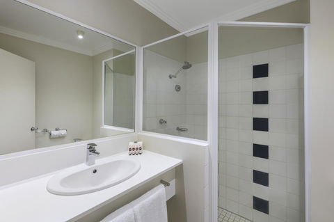 Mercure Brisbane Garden City - Accommodation BNB 11