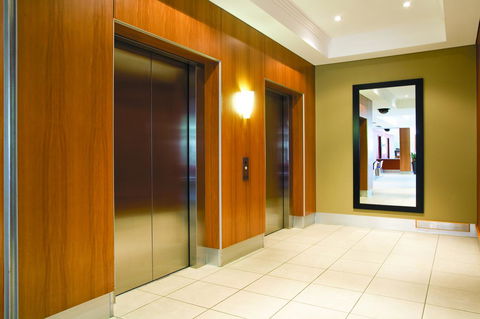 Mercure Brisbane Garden City - Accommodation BNB 24