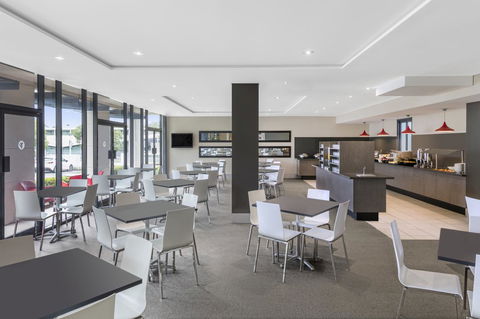 Mercure Brisbane Garden City - Accommodation BNB 30