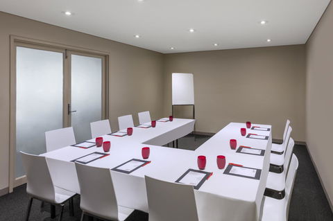 Mercure Brisbane Garden City - Accommodation BNB 19