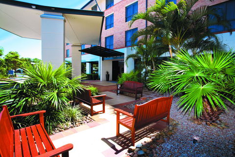 Mercure Brisbane Garden City - Accommodation BNB 10