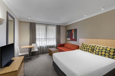 Mercure Brisbane Garden City - Accommodation BNB 6