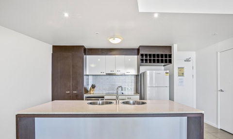 Wings Resort, Apartments And 2 Story Penthouses - We Accommodate - Accommodation BNB 4