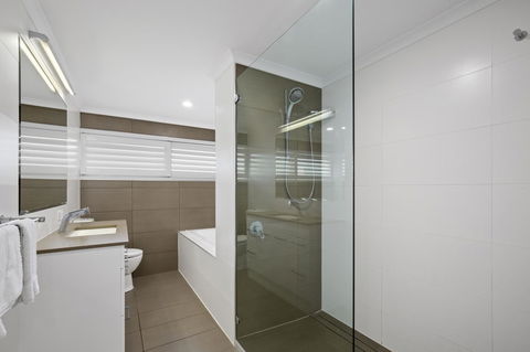 Narrowneck Court Holiday Apartments - Accommodation BNB 19